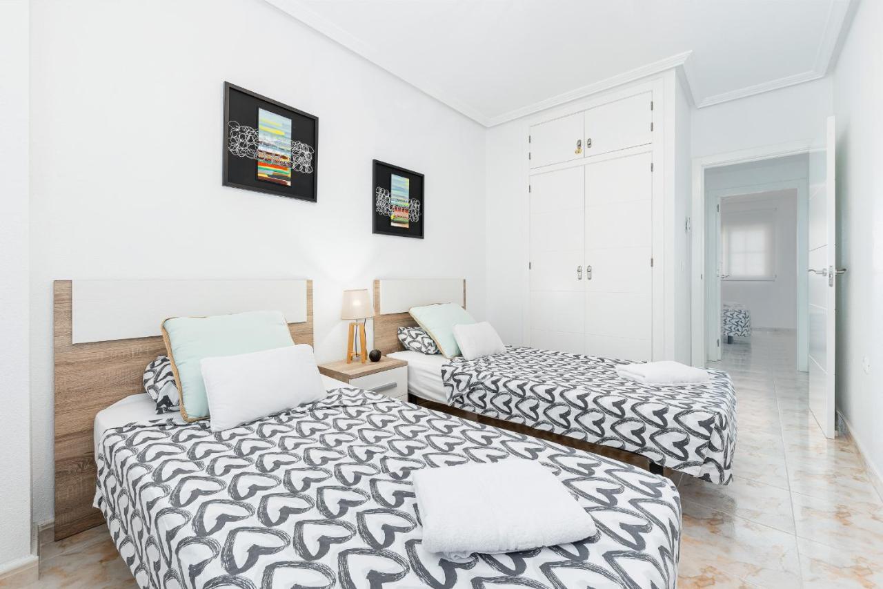 Playa Del Pinet Apartment La Marina Bagian luar foto